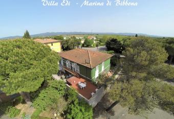 Villaedi has Balcony rooms