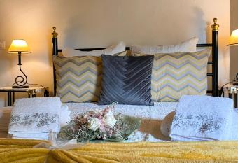 Moinho Da Pena - Alojamento Local allows 18 year olds to book a room