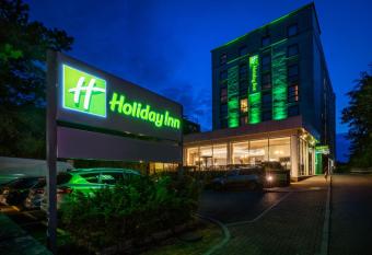 Holiday Inn Bournemouth, an IHG Hotel allows 18 year olds to book a room