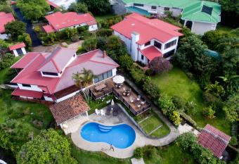 Casa Cielo Grande has Balcony rooms