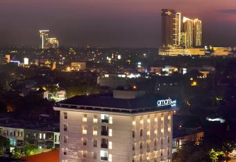 Amaris Hotel Darmo Surabaya allows 18 year olds to book a room