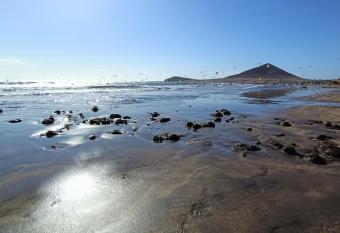 alquilaencanarias Duplex beach Cabezo terrace and pool has Balcony rooms