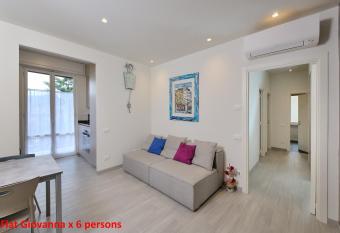 Casa Rimidia FLAT GIOVANNA has Balcony rooms