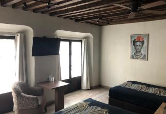 Hotel Frida allows 18 year olds to book a room