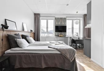 Forenom Aparthotel Stockholm Bromma allows 18 year olds to book a room