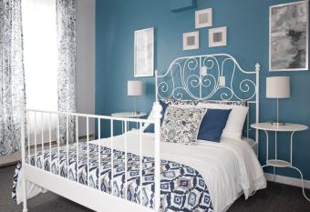 Dream Catcher Travel House allows 18 year olds to book a room