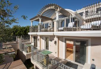 Calypso has Balcony rooms