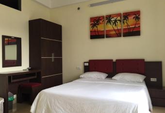 Hanoi Homestay has Balcony rooms