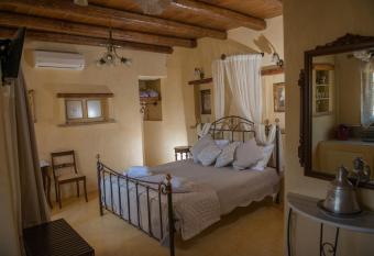 Kritikies has Balcony rooms