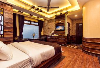 Amba Regency has Balcony rooms