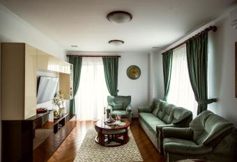 Myosotis Mamaia allows 18 year olds to book a room