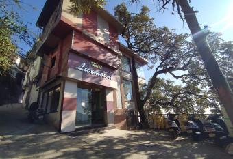 Hotel Luxmount, Mussoorie has Balcony rooms