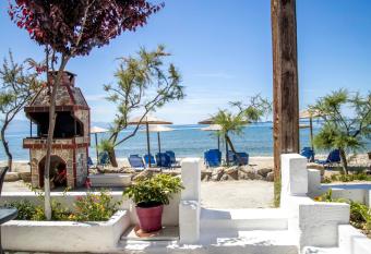 Dimitra Beach Apartments - Nea Karvali Kavala has Balcony rooms