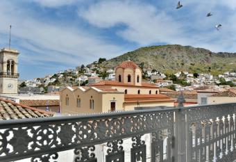 Douskos Guesthouse has Balcony rooms