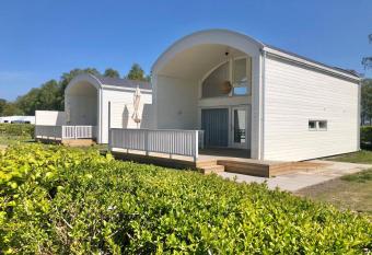 Falsterbo Camping Resort has Balcony rooms