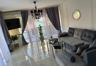 Apartmani Cirovic Luxury has Balcony rooms
