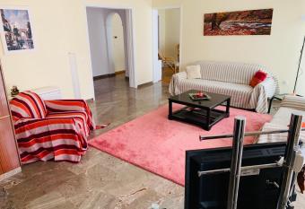 Apartment in Markopoulo center has Smoking/Balcony rooms