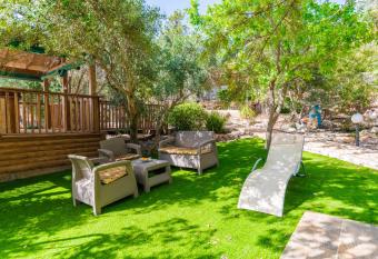 Alon Bagalil allows 18 year olds to book a room