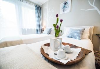 B&B Lakeview has Balcony rooms