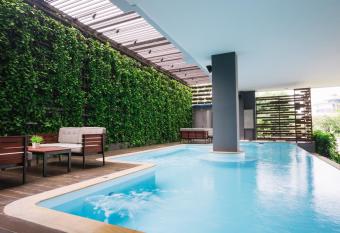 Nadee 10 Resort & Hotel has Balcony rooms