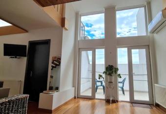 Duplex apartment in the city center allows 18 year olds to book a room