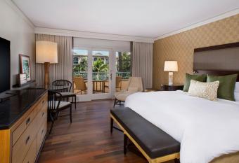 The Ritz-Carlton Maui, Kapalua has Balcony rooms
