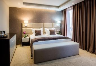 VIKO Boutique Apart Hotel has Balcony rooms