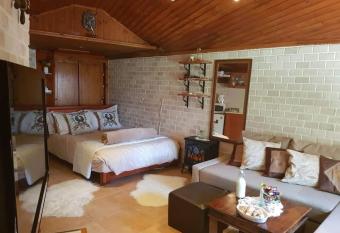 Czarina Cabin                           has Balcony rooms