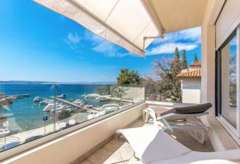 Apartments Sax has Balcony rooms