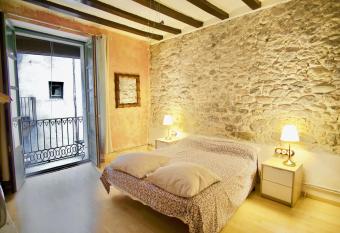 La Lleona Apartment has Balcony rooms