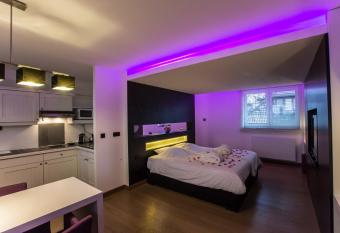 Wellness Hasselt B&B allows 18 year olds to book a room