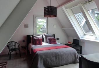 B&B Onder de rode beuk has Balcony rooms
