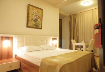 Daniel Boutique Hotel allows 18 year olds to book a room