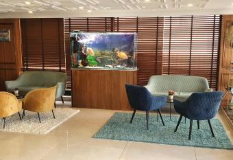 Armon Hayarkon Hotel allows 18 year olds to book a room