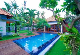 Coco Garden has Balcony rooms