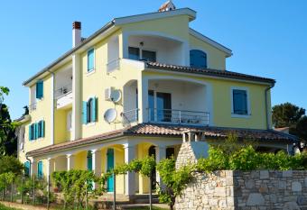 Apartments Geiger has Balcony rooms