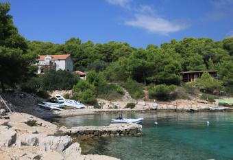 Robinson Luce has Balcony rooms
