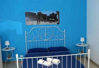 L ANGOLO DI SAN MICHELE has Balcony rooms