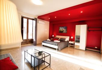 Niria allows 18 year olds to book a room