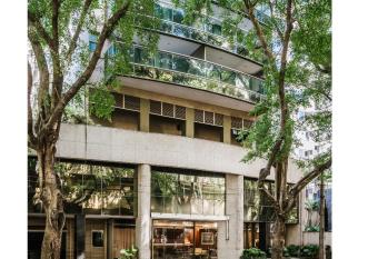 Own Ipanema Visconti allows 18 year olds to book a room