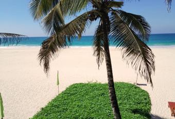 Sea Garden Beach Resort has Balcony rooms