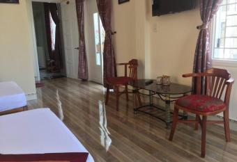 Sao Mai allows 18 year olds to book a room