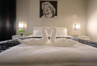 SK Home has Balcony rooms