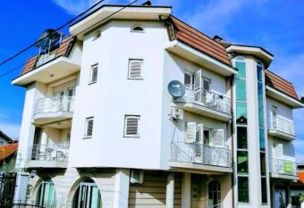 Guesthouse Jelic has Balcony rooms