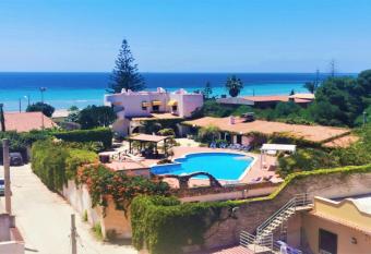 Villa Adriana - Xenia Sicily Villas has Balcony rooms