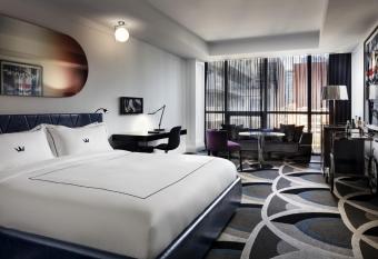 BISHA, a Luxury Collection Hotel, Toronto has Balcony rooms