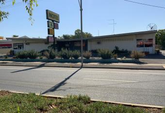 Top 1 Motel allows 18 year olds to book a room