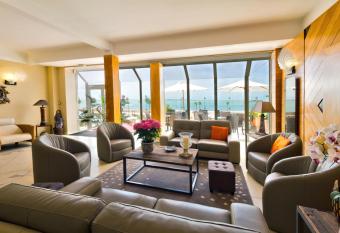 Family Golf Hotel has Balcony rooms