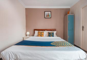 SPOT ON 2033 Kayumanis Homestay Syariah allows 18 year olds to book a room