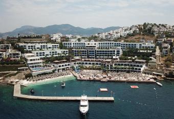 Delta Hotels By Marriott Bodrum has Balcony rooms